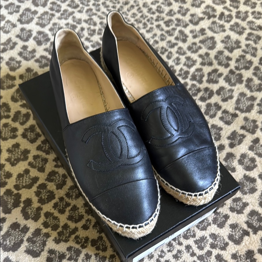 CHANEL Black Espadrilles with Classic CC Logo